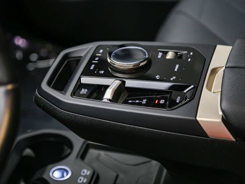 Certified 2024 BMW iX xDrive50 w/ Premium Package AWD/4WD image 21