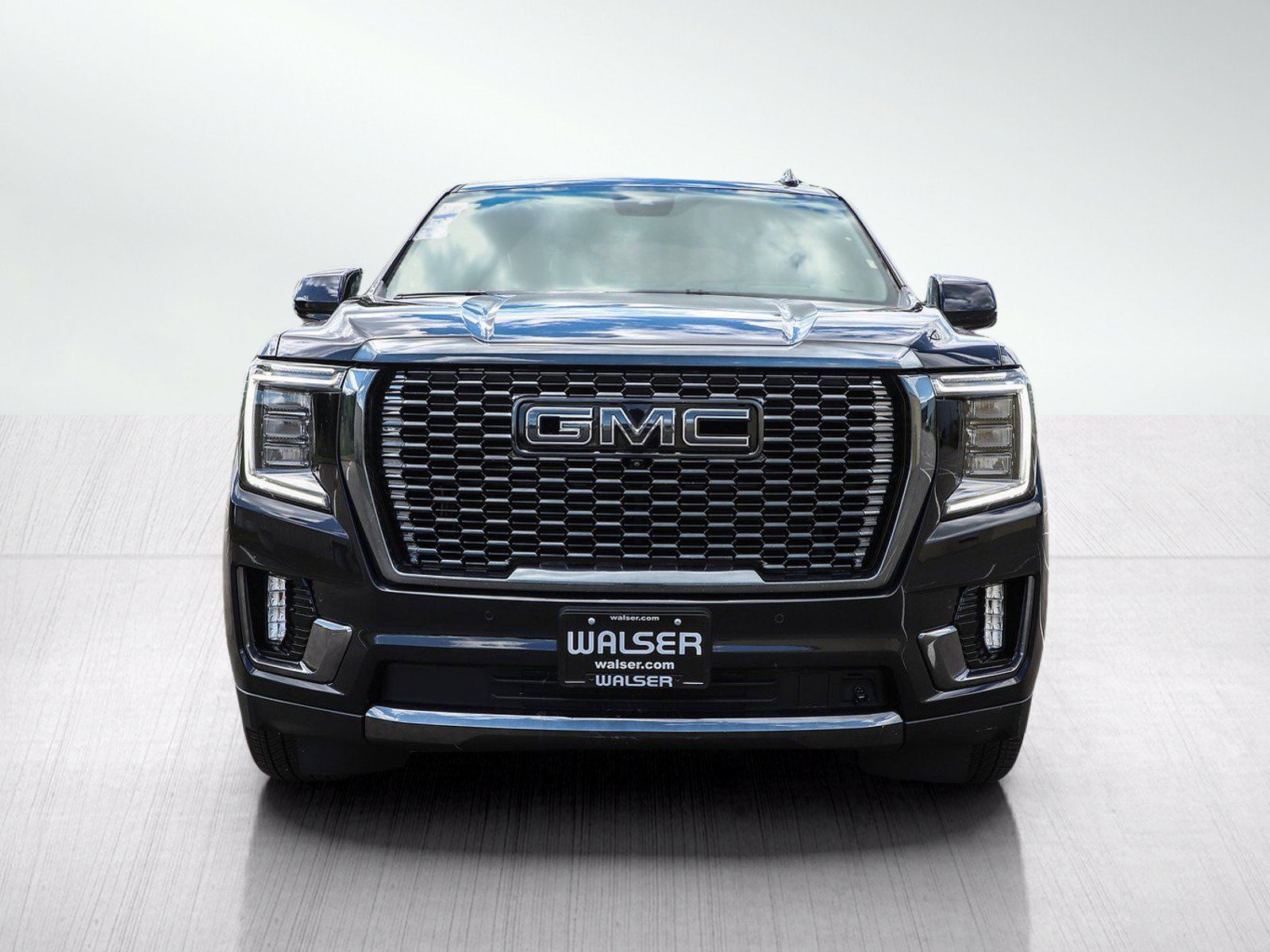 Used 2023 GMC Yukon Denali Ultimate AWD/4WD image 8