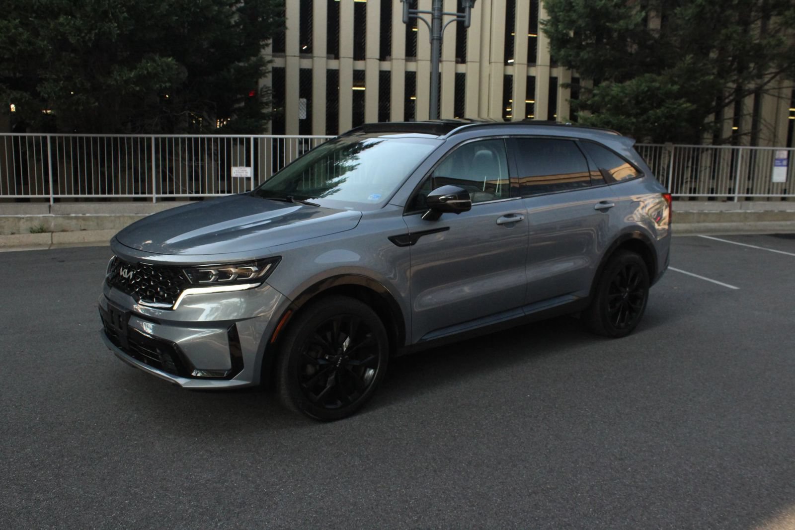 Used 2022 Kia Sorento SX FWD image 12