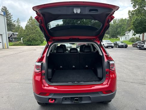 Used 2017 Jeep Compass Trailhawk w/ Leather Interior Group AWD/4WD image 15