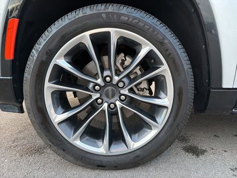 Used 2022 Jeep Wagoneer Series II w/ Premium Group I image 15