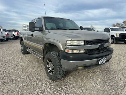 Used 2001 Chevrolet Silverado 2500 LS image 1