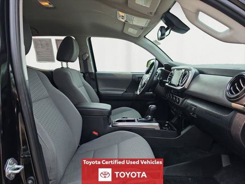 Certified 2023 Toyota Tacoma SR5 AWD/4WD image 17
