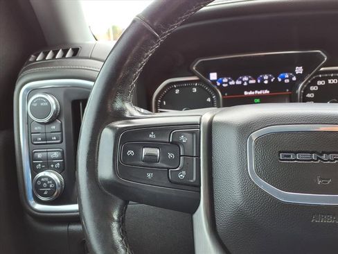 Used 2022 GMC Sierra 3500 Denali image 34