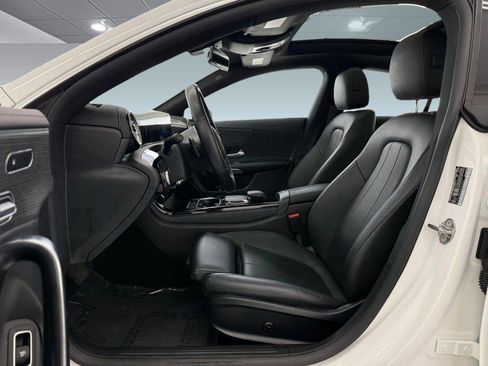 Used 2022 Mercedes-Benz CLA 250 image 5