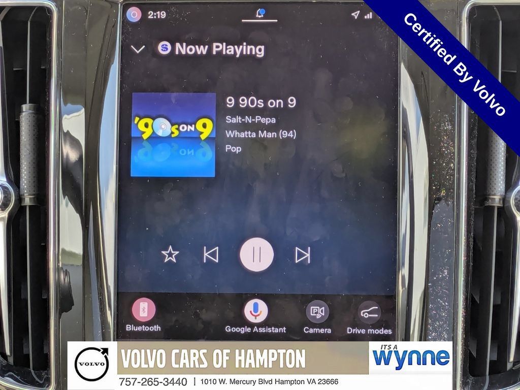 Certified 2025 Volvo XC60 T8 Ultra w/ Protection Package Premier AWD/4WD image 18