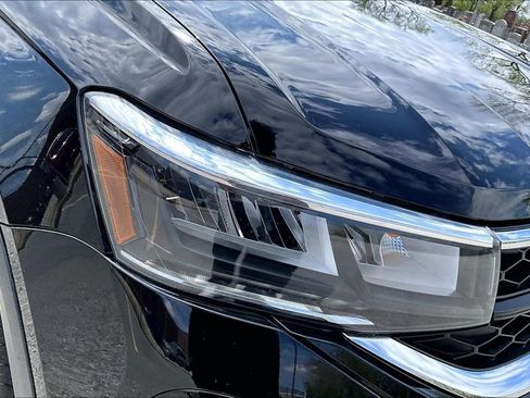 Used 2024 Volkswagen Taos SE image 28