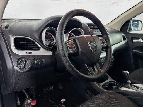 Used 2019 Dodge Journey SE w/ Blacktop Package FWD image 20