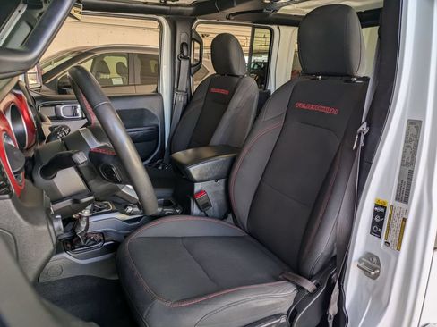 Used 2023 Jeep Wrangler Unlimited Rubicon AWD/4WD image 23