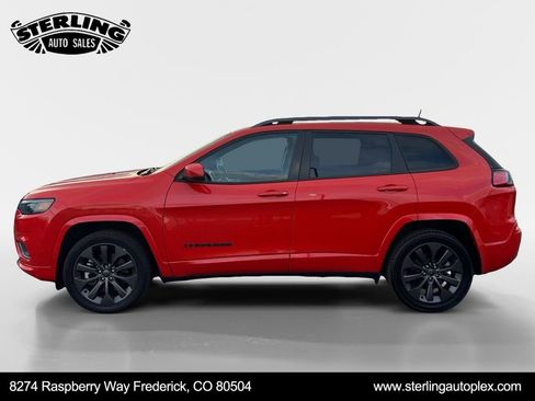 Used 2021 Jeep Cherokee High Altitude image 2