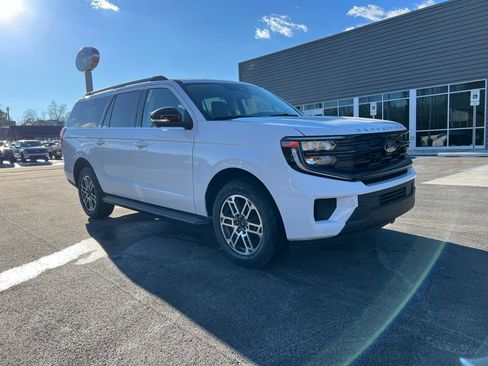 New 2026 Ford Expedition Max Active image 2