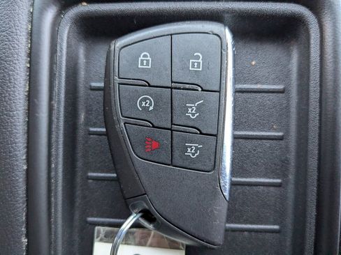 Used 2024 Chevrolet Suburban LT image 33