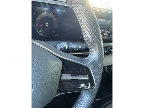 Used 2024 Nissan Ariya FWD image 20