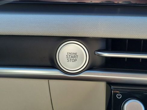 New 2026 Hyundai Tucson Limited image 9