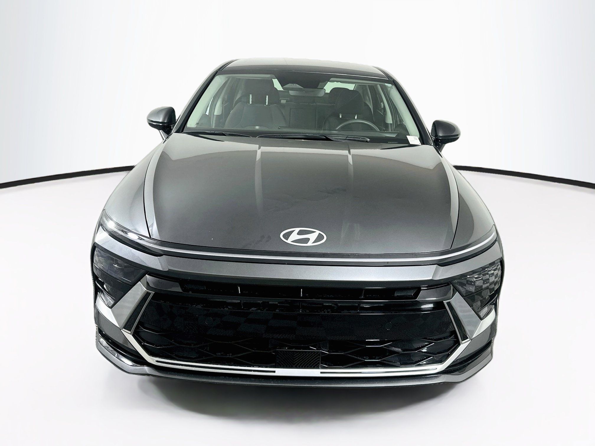 Used 2025 Hyundai Sonata SEL FWD image 2