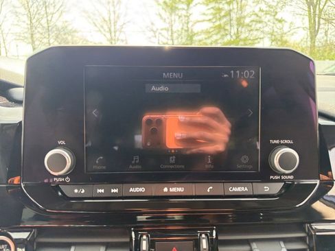 Used 2023 Nissan Pathfinder SV FWD image 37