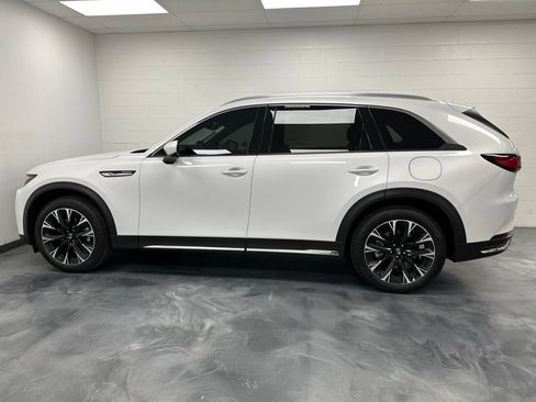 Certified 2024 MAZDA CX-90 Plug-In Hybrid w/ Premium Plus AWD/4WD image 16