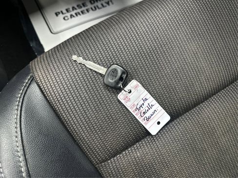 Used 2018 Toyota Corolla SE image 33