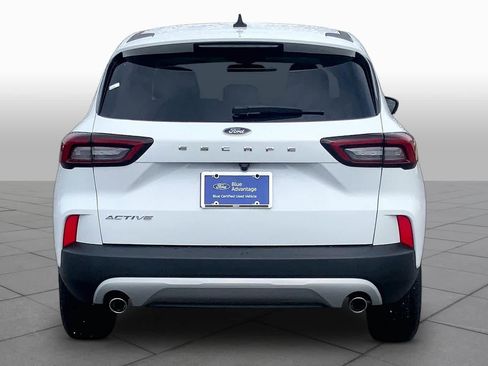 Certified 2025 Ford Escape Active FWD image 5