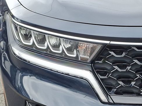 Certified 2023 Kia Sorento EX AWD/4WD image 9