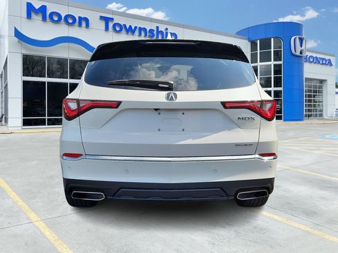 Used 2023 Acura MDX SH-AWD w/ Technology Package image 5