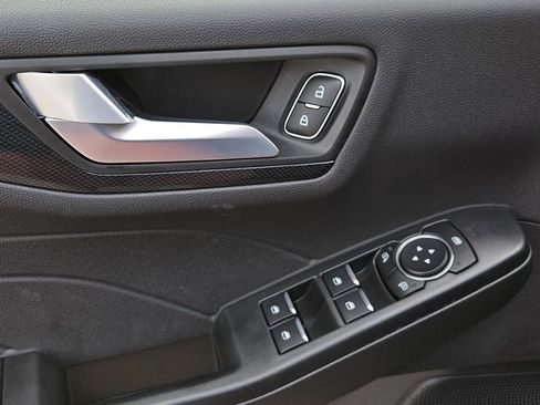 New 2026 Ford Escape ST-Line w/ Tech Pack #1 FWD image 25