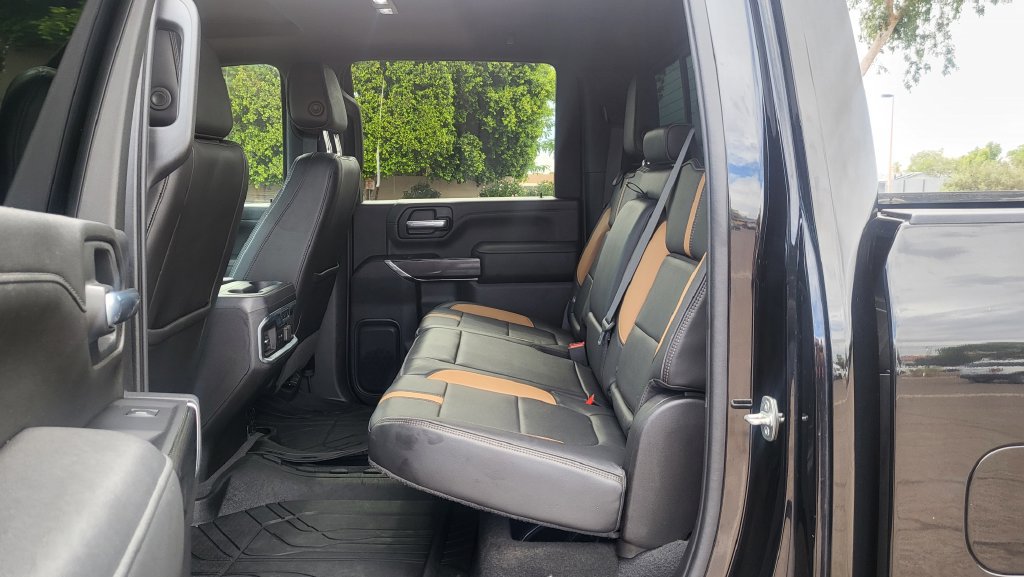 Used 2021 Chevrolet Silverado 2500 LTZ w/ Carhartt Edition AWD/4WD image 21