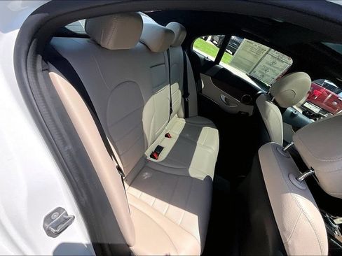 Used 2019 Mercedes-Benz C 300 Sedan image 23