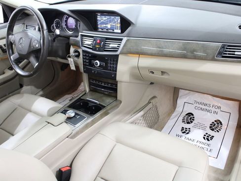 Used 2010 Mercedes-Benz E 350 4MATIC Sedan image 26