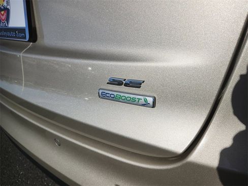 Used 2019 Ford Fusion SE image 13