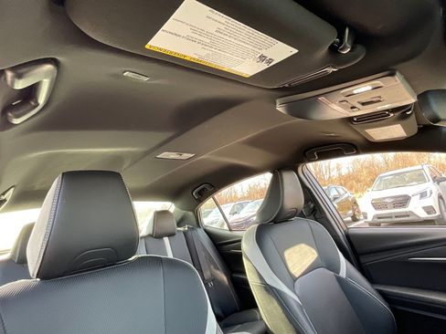 Used 2025 Toyota Camry image 33