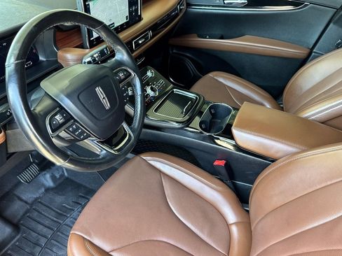 Used 2022 Lincoln Nautilus Reserve w/ Cargo Utility Package FWD image 4