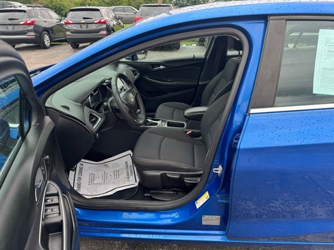 Used 2016 Chevrolet Cruze LT FWD image 12