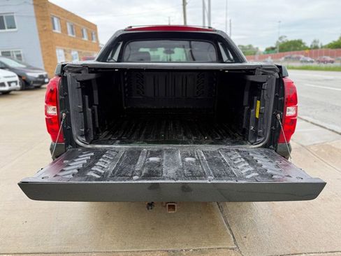 Used 2013 Chevrolet Avalanche LTZ AWD/4WD image 13