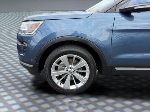 Used 2018 Ford Explorer Limited w/ Equipment Group 301A AWD/4WD image 14