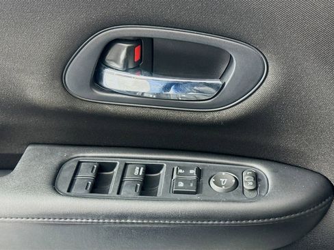 Used 2016 Honda HR-V LX image 20