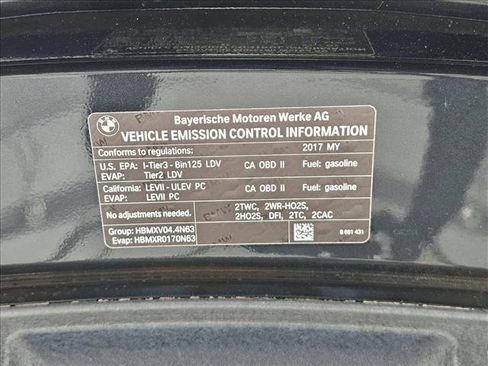 Used 2017 BMW ALPINA B7 xDrive AWD/4WD image 13