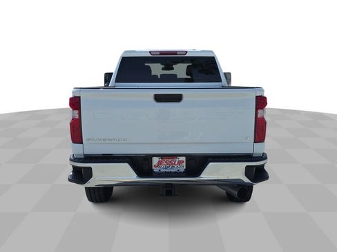 Used 2025 Chevrolet Silverado 2500 LT w/ Convenience Package image 7