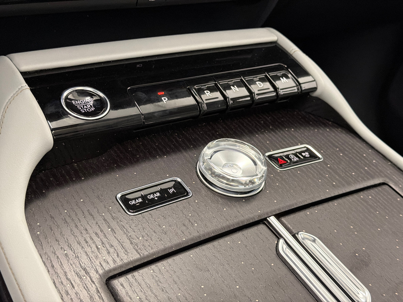 New 2027 Lincoln Navigator L Black Label w/ Black Label Special Edition AWD/4WD image 33
