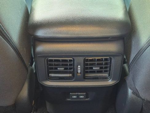 Used 2024 Toyota RAV4 XLE FWD image 15