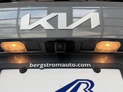 Used 2024 Kia Sorento S w/ Panoramic Sunroof Package FWD image 12