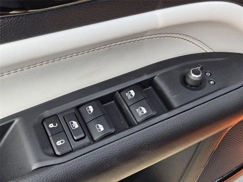 New 2026 Jeep Compass Limited AWD/4WD image 32