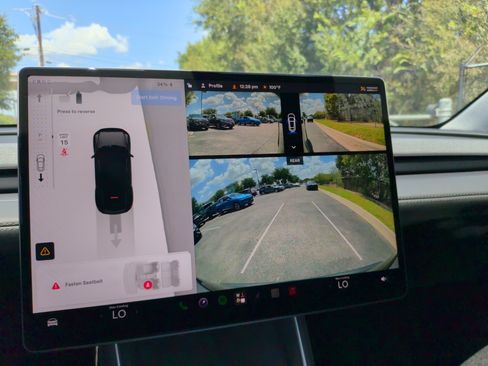 Used 2026 Tesla Model Y AWD image 16