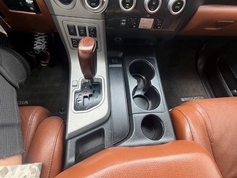 Used 2012 Toyota Sequoia Platinum AWD/4WD image 22
