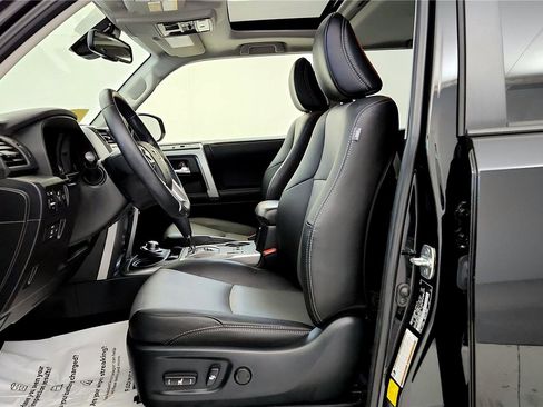 Used 2023 Toyota 4Runner SR5 Premium w/ Moonroof Package AWD/4WD image 24