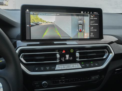 Certified 2024 BMW X4 xDrive30i AWD/4WD image 25