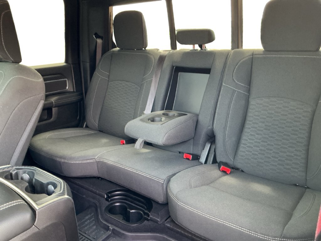 Used 2025 RAM 2500 Big Horn AWD/4WD image 32