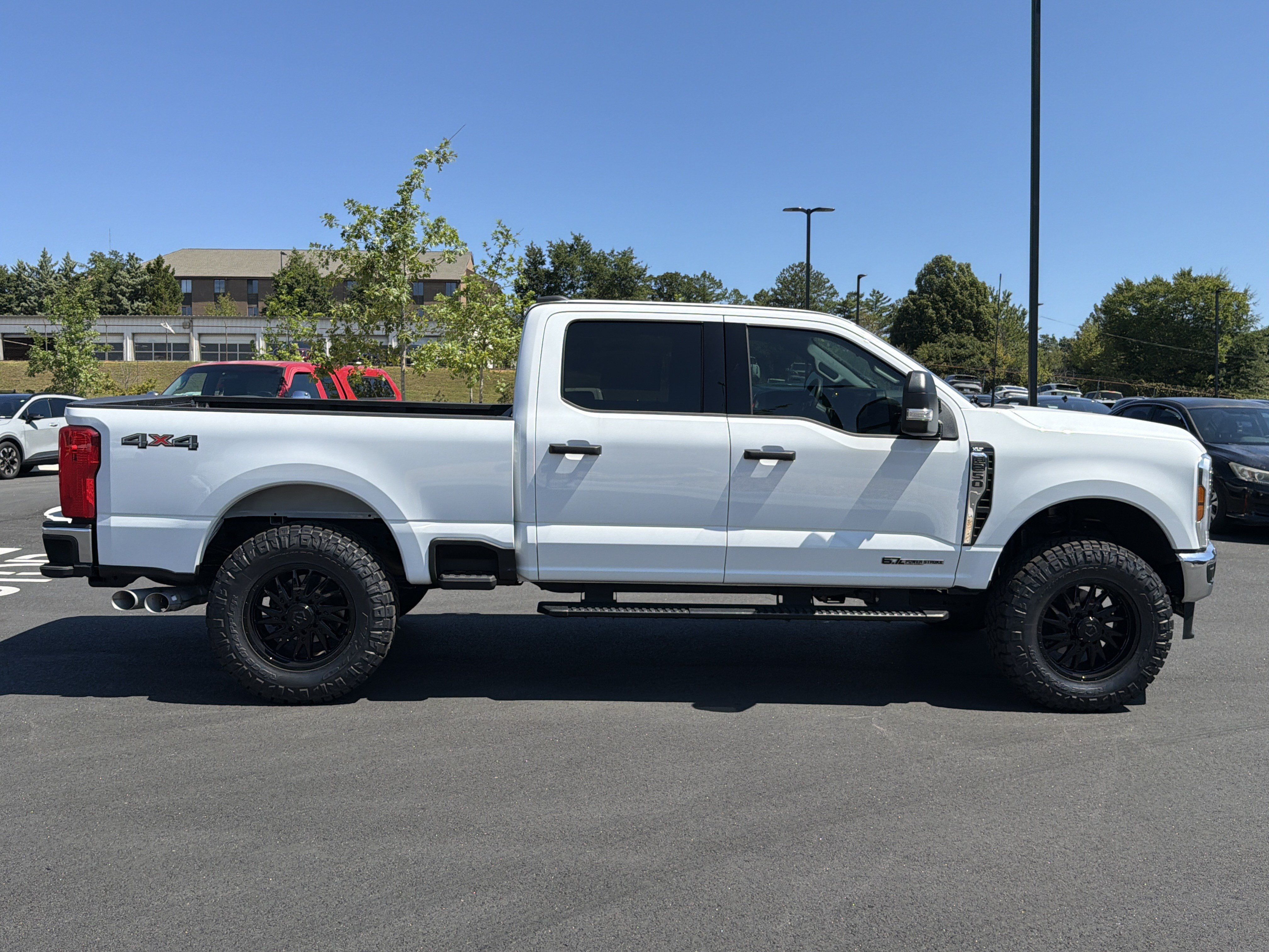 Used 2026 Ford F250 XLT AWD/4WD image 8
