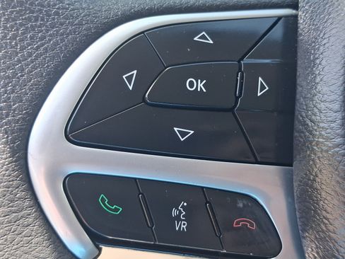 Used 2016 Chrysler 200 Limited FWD image 21