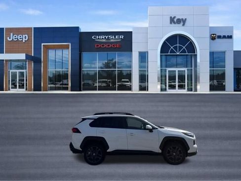 Used 2023 Toyota RAV4 Adventure AWD/4WD image 7